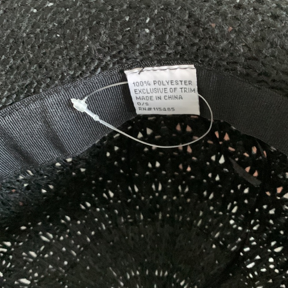 Like new without tags tags. Brand is unknown❄️ - Picture 2 of 3